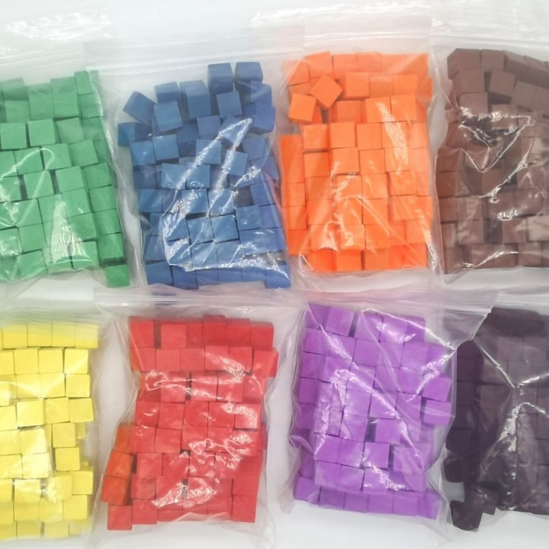 Board Game Impostor - 100 stks/partijen 10mm Houten Kubussen Kleurrijke